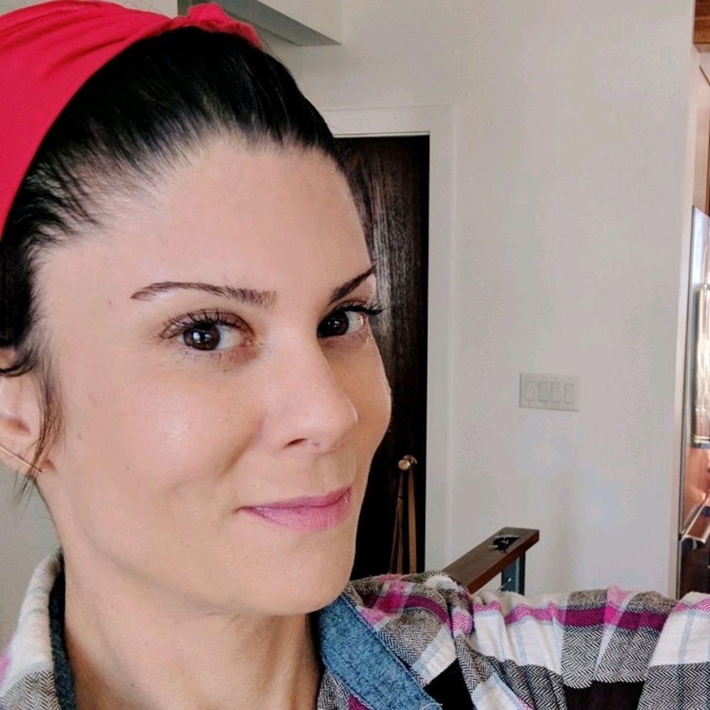 Meet your Posher, Melissa